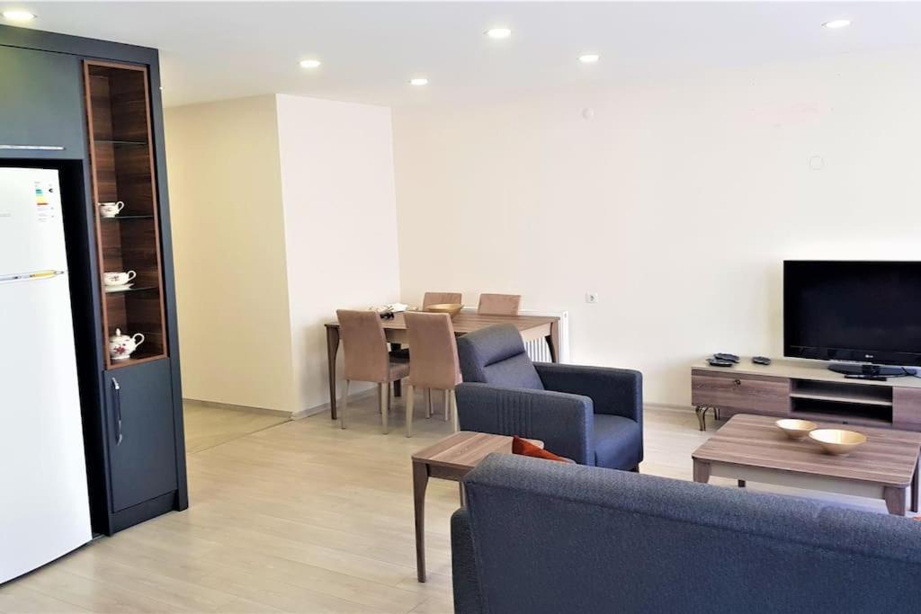 Appartement 10 Location, Close To Beaches And Anywhere Antalya