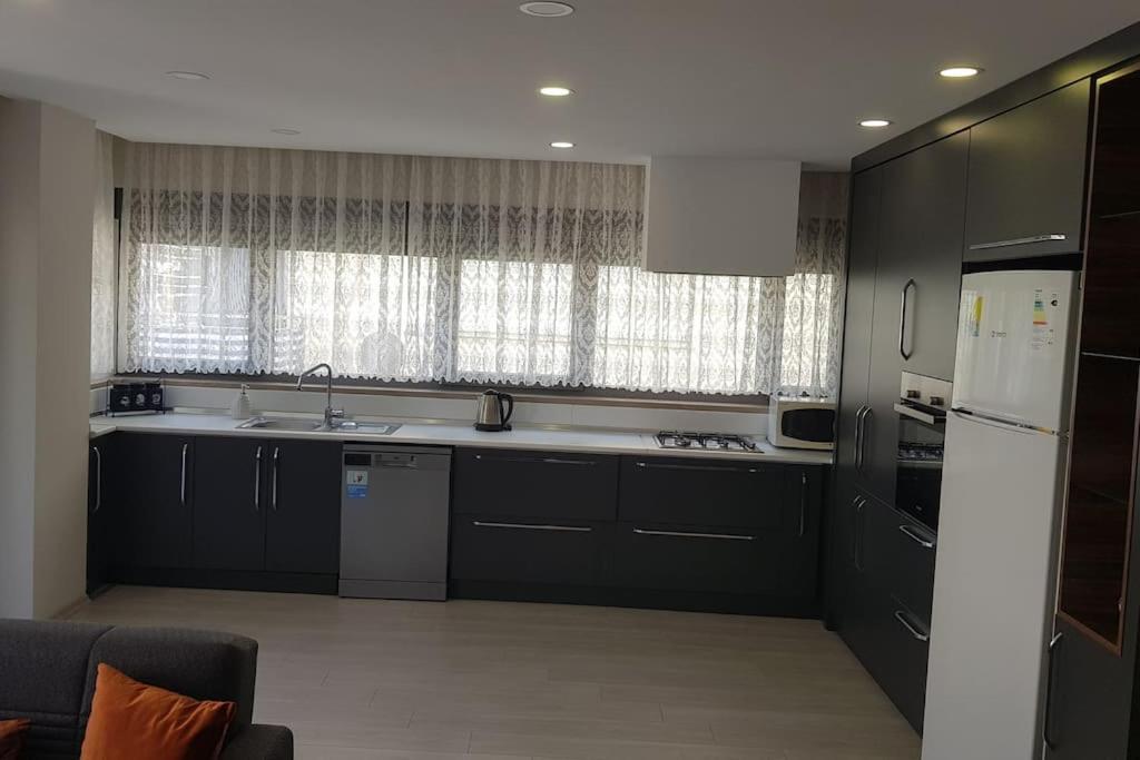 10 Location, Close To Beaches And Anywhere Appartement