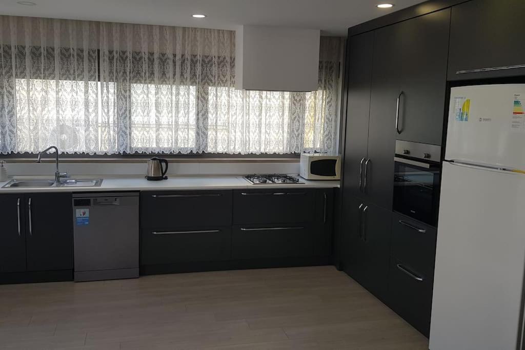 10 Location, Close To Beaches And Anywhere Appartement *
