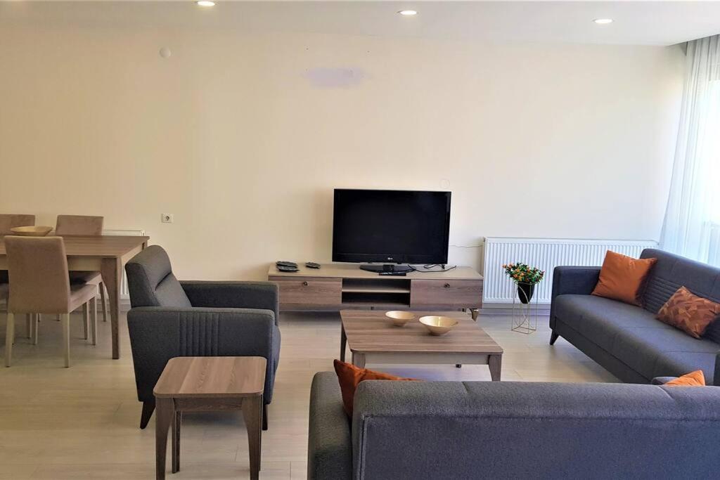 Appartement 10 Location, Close To Beaches And Anywhere *